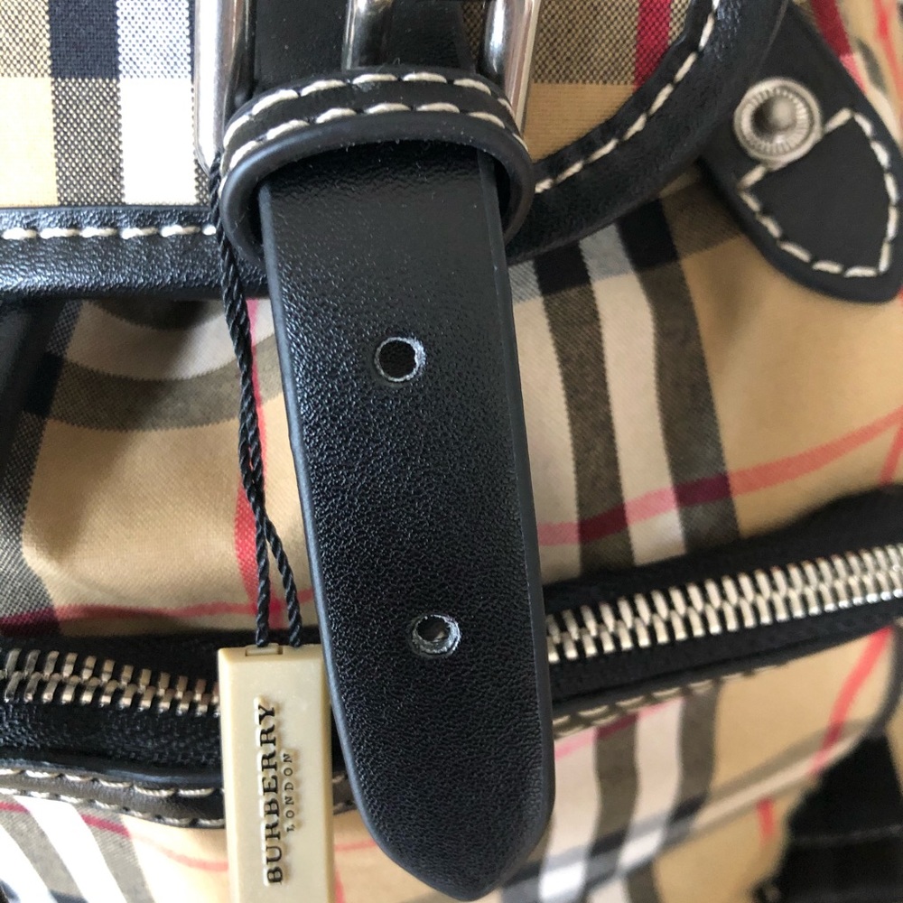 $1️⃣1️⃣7️⃣5️⃣ Burberry Backpack - Picture 2 of 16